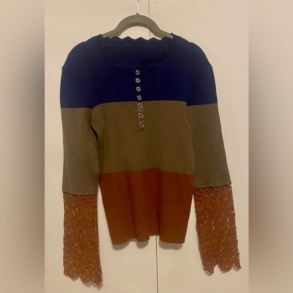 Tops - New! Never worn sweater